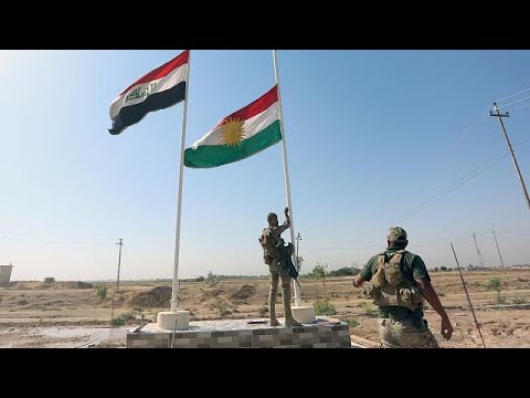 شاهد لحظة انزال العلم الكردي من فوق مبنى محافظة كركوك