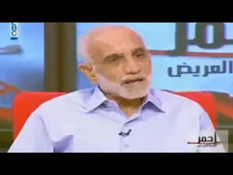 شاهد رجل مسن يؤثر في جميع الحضور