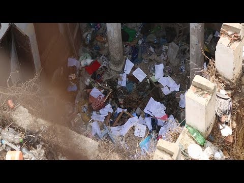 شاهد مجاورة أرض مهجورة تحول حياة سكان إلى جحيم