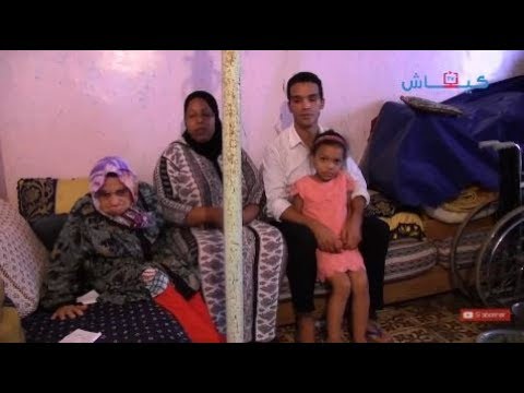 شاهد أسرة تعاني في منزل مهدد بالانهيار