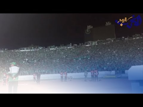 شاهد  جماهير الرجاء البيضاوي تتألّق في الملعب الرياضي محمد الخامس