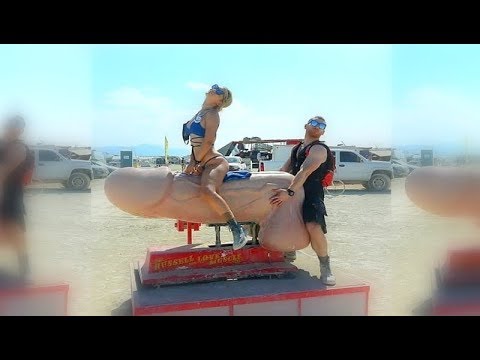 بنات في مواقف صادمة أمام الكامرة مباشرة