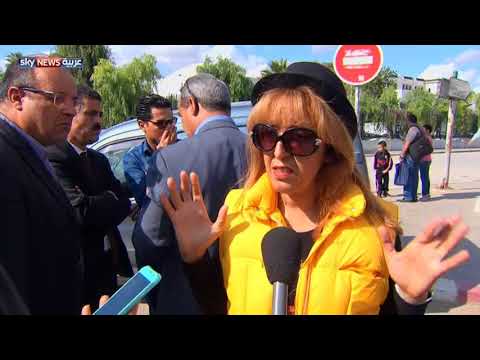 شاهد هجوم بسكين قرب البرلمان التونسي