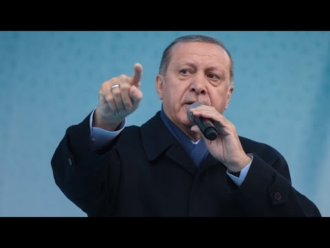 شاهد أردوغان يهدد بمهاجمة بلدة عفرين السورية التي يسيطر عليها الأكراد