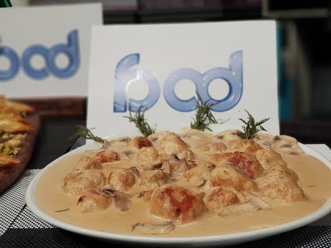 طريقه عمل كفته فراخ بالصوص الابيض ووربات القشطه وشعريه باللبن