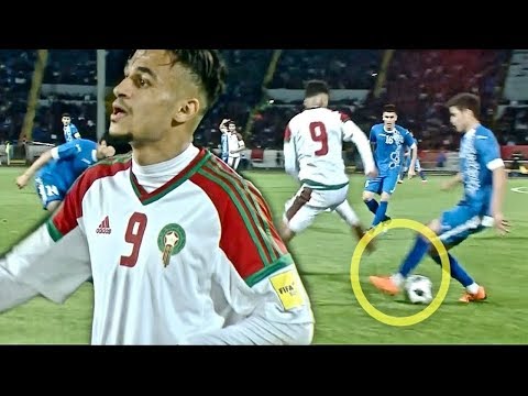 شاهد سفيان بوفال يراوغ لاعب منتخب أوزبكستان بلقطة فنية رائعة
