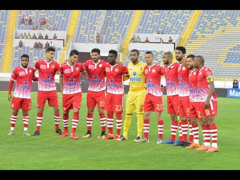 شاهد غضب جماهير الوداد من أداء الحارس زهير العروبي