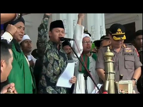 مثليو إندونيسيا يخشون خطاب الكراهية الذي انتشر مؤخرًا مع الحملات الانتخابية
