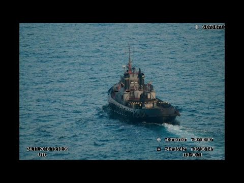 روسيا تحتجز 3 سفن عسكرية أوكرانية في مضيق كيرتش