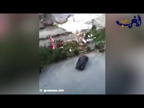 شاهد  مقتل 62 شخصاً وجرح مئات آخرين جراء تسونامي ضرب مضيق سوندا