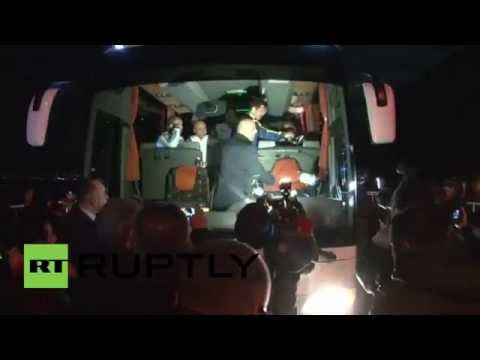 بالفيديو لحظة الهجوم على حافلة فنربخشة التركي