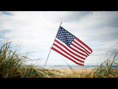 شاهد ترامب وماكرون في احتفالات الذكرى الـ75 ليوم إنزال نورماندي