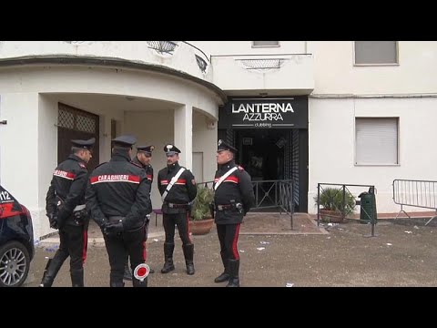 شاهد اعتقال ستة أشخاص لعلاقتهم بحادث تدافع في إيطاليا