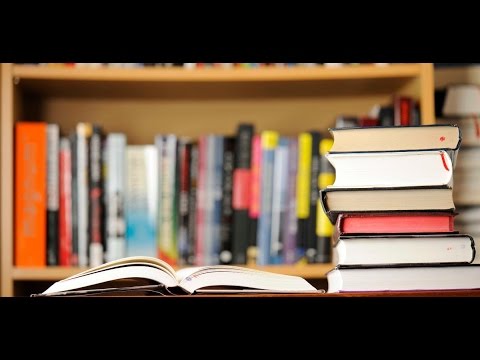 بالفيديو شاب موريتاني ينشر الكتب عبر الإنترنت