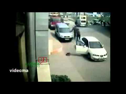 بالفيديو شاب يعتدي على فتاة ويجبرها على ركوب سيارته