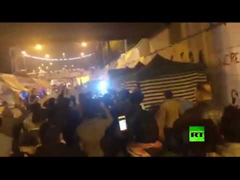 شاهد محتجو العراق يرفضون مرشحي الأحزاب السياسية لمنصب رئيس الوزراء