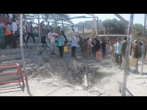 شاهد قتلى في هجوم استهدف عرضا عسكريا في الضالع جنوب اليمن