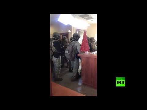 شاهد جنود أميركيون داخل مقر السفارة الأمريكية في بغداد