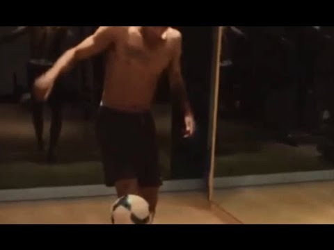 بالفيديو فاصل استعراضي لنيمار قبل مواجهة إشبيلية