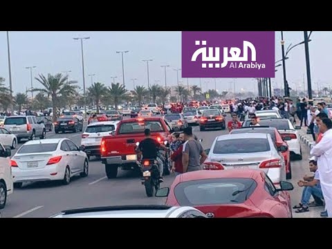 شاهد استشاري سعودي يدعو الجميع الابتعاد عن التجمعات للوقاية من كورونا
