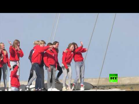 شاهد كورونا يجبر طلابًا هولنديين على الإبحار بسفينة شراعية قديمة عبر الأطلسي