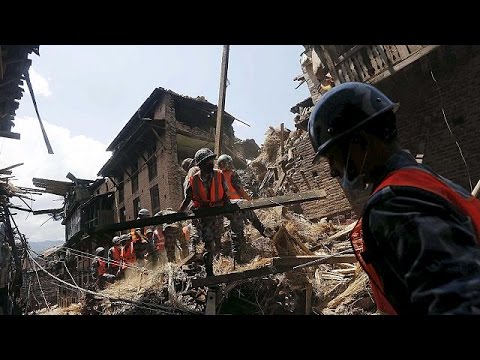 بالفيديو مخاوف من ارتفاع هائل لعدد ضحايا زلزال نيبال