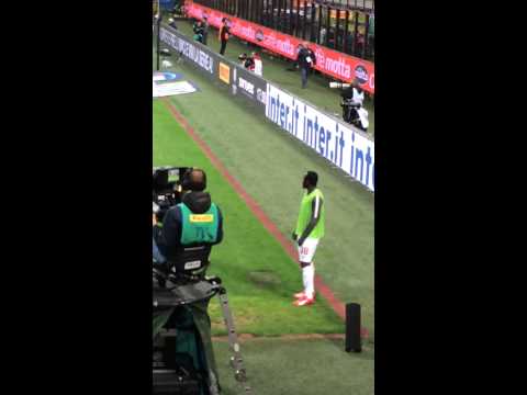 بالفيديو مشجّع يكشف عن كسل دومبيا خلال تدريبات روما