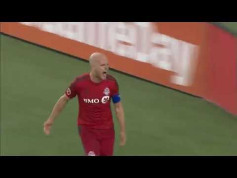 شاهد مايكل برادلي يسجل هدفًا رائعًا في الدوري الأميركي