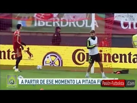 شاهد جمهور ريال مدريد يهاجم بيكيه في معسكر منتخب إسبانيا