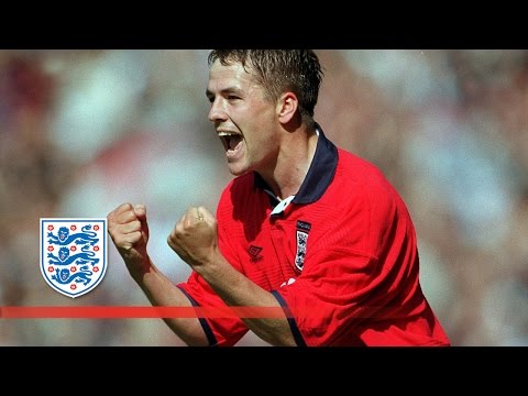 شاهد أوين يختار التشكيل المثالي لمنتخب انجلترا عبر التاريخ