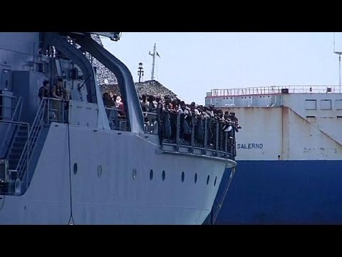 شاهد 2700 مهاجر تم إنقاذهم في 24 ساعة