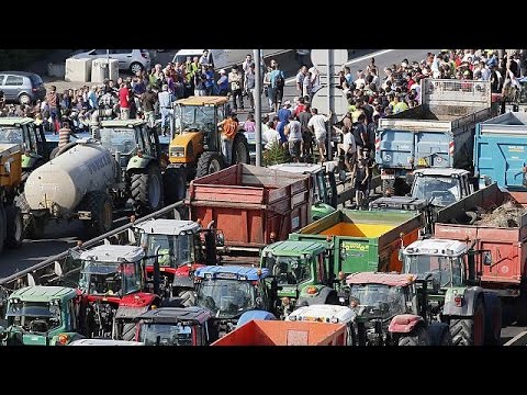 نقابة المزارعين تترجم معاناة الفلاحين في فرنسا
