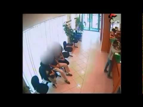 شاهد السطو على وكالة بنكية مغربية