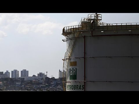 البرازيل تنقل مسؤولين تنفيذيين إلى مجمع للسجون