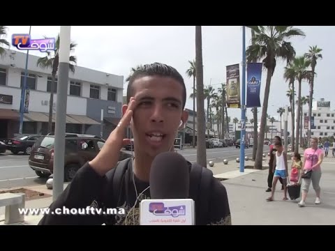 بالفيديو شاب يوجه رسالة للفتيات اللاتي يسلبن المايو