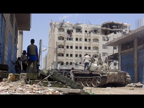 مقاتلو المقاومة الشعبية يدخلون الحوطة مركز محافظة لحج