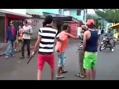 مشاجرة دموية بالسيوف