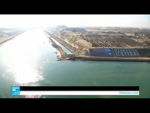 بالفيديو المصريون يحتفلون بافتتاح قناة السويس الجديدة