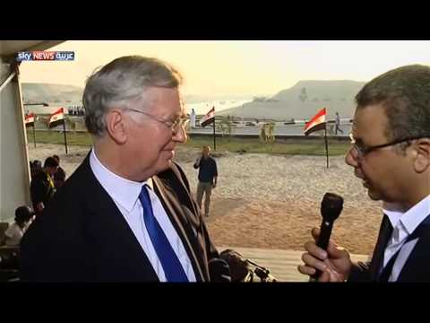 شاهد فالون يشيد بـإنجاز قناة السويس