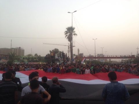 آلاف العراقيين يتظاهرون ضد الفساد ونقص الخدمات في بغداد والجنوب