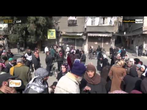شاهد احتجاجات كبيرة في مخيم اليرموك