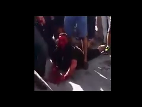 بالفيديو شجار دموى ومميت بواسطة السيوف في طنجة