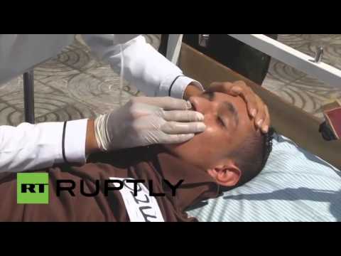 نشطاء يطلقون حملة إطعام قسري وهمي في غزة