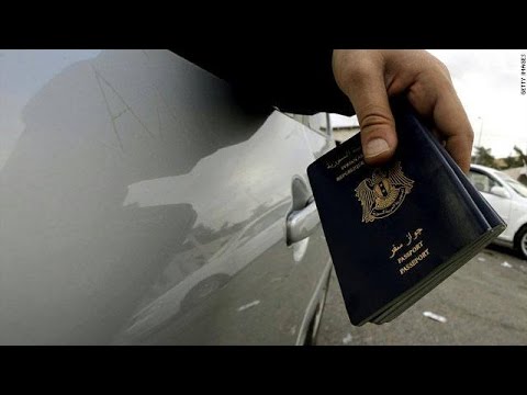 مهاجرون يستخدمون جوازات سفر سورية مزورة