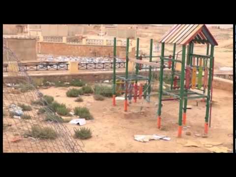 شاهد السكان يطالبون بأبسط ضروريات الحياة