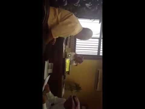 لقطات لمسؤول في الطائف السعودية تثير ضجة كبيرة