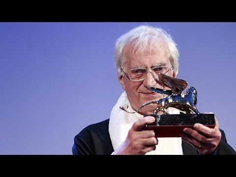 شاهد تكريم المخرج الفرنسي برتراند تافرنييه