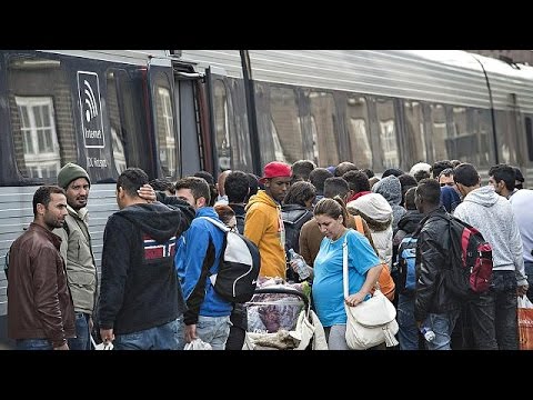 الدنمارك تسمح للمهاجرين بالتنقل