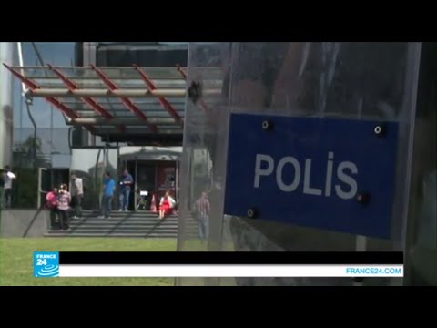 مقر صحيفة حريات في تركيا يتعرض للاعتداء