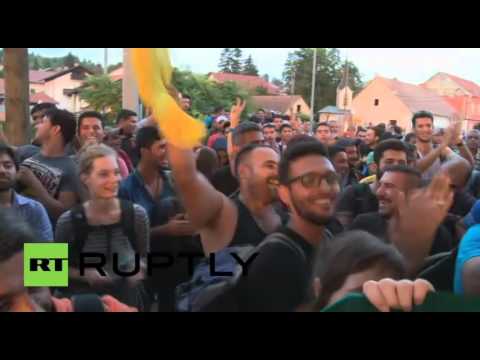 ازدحام اللاجئين عند الحدود الكرواتية السلوفينية